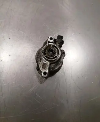 Ford Focus Vacuum pump 01562b