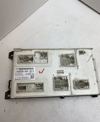 Mercedes-Benz GLE (W166 - C292) SAM control unit A1669001814