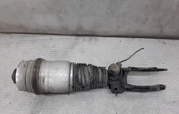Volkswagen Touareg I Front air suspension shock absorber 7L6412022AG
