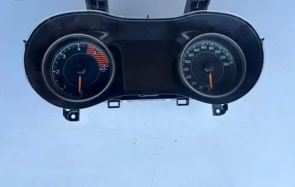 Jeep Cherokee Speedometer (instrument cluster) P68379589AD TMAC1303723724