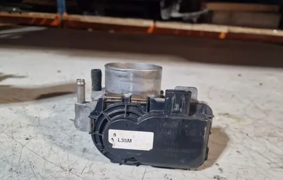 Mazda CX-7 Throttle valve L35M13640A
