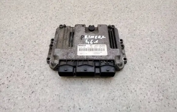 Nissan Primera Engine control unit/module ECU 0281011389 8200263396