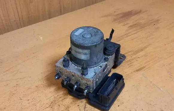 Hyundai i40 ABS Pump BE6003I502