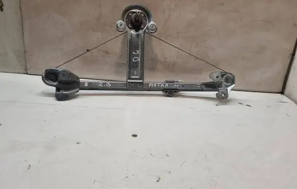 Opel Astra H Rear door manual window regulator 13100421