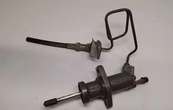 BMW 3 E46 Clutch slave cylinder FTE6740 21526785966