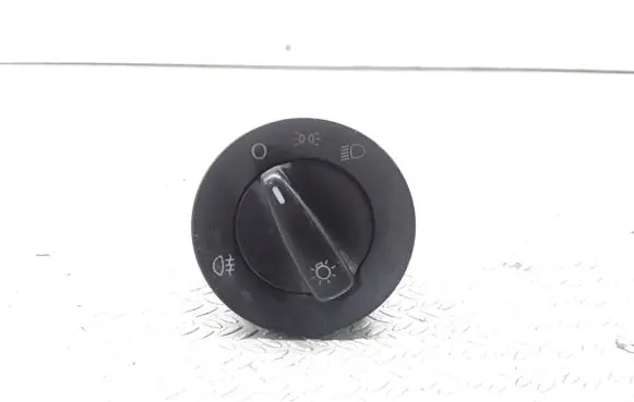 Volkswagen PASSAT B5.5 Light switch 1C0941531