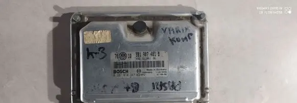 Volkswagen PASSAT B5.5 Engine control unit/module 3B1907401B