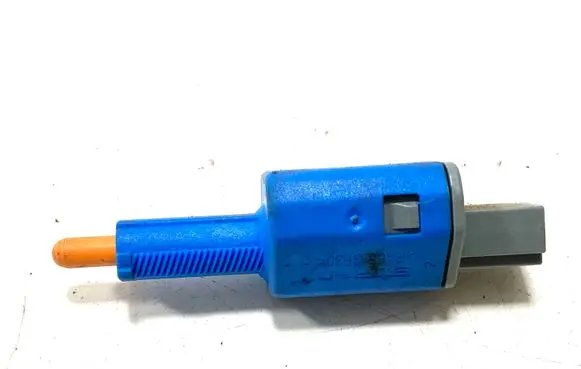 Renault Megane III Brake pedal sensor switch