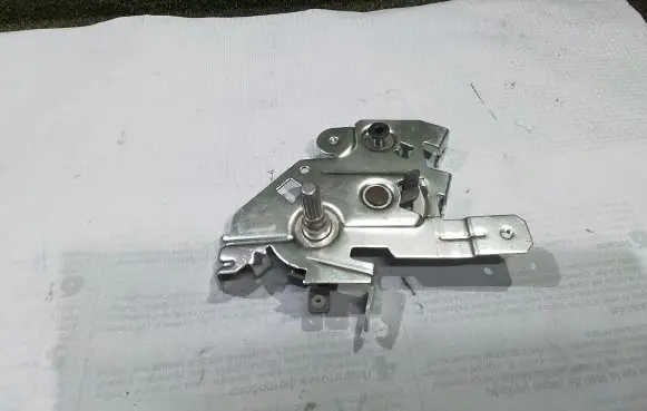 Renault Trafic III (X82) Sliding door lock 826706945R 93451791