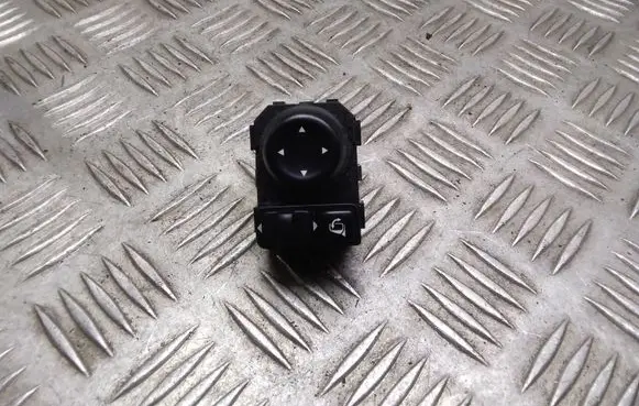 Nissan Qashqai Wing mirror switch 255704EA1B
