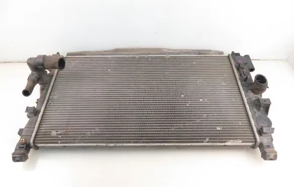 Opel Astra J Coolant radiator 13267662