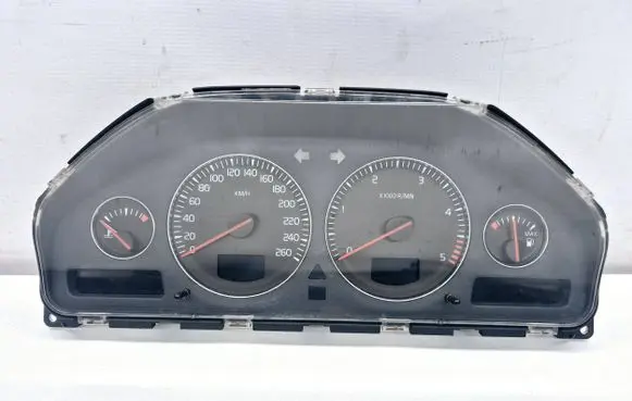 Volvo V70 Speedometer (instrument cluster) 69594220T 30682277 8602885