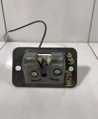 Mazda 626 Tailgate/trunk/boot lock/catch/latch