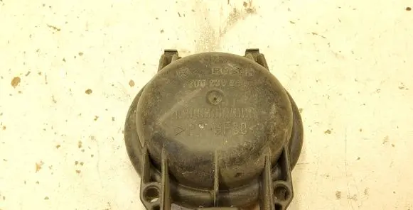 Headlight/headlamp dust cover