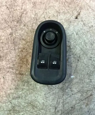 Renault Master III Electric window control switch 8200637849