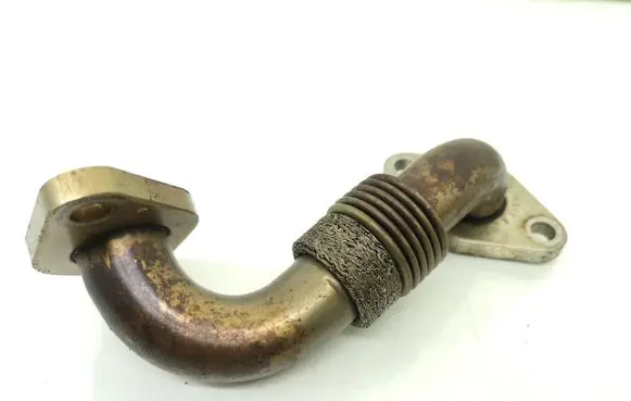 Volkswagen Jetta V EGR valve line/pipe/hose 038131521CC