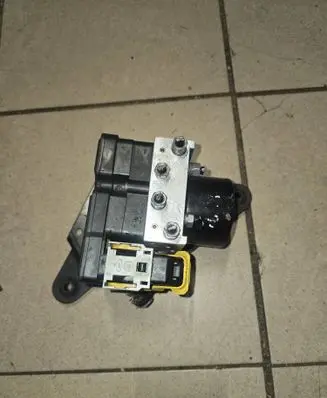 Peugeot 206+ ABS Pump 9659136980 10020X00684
