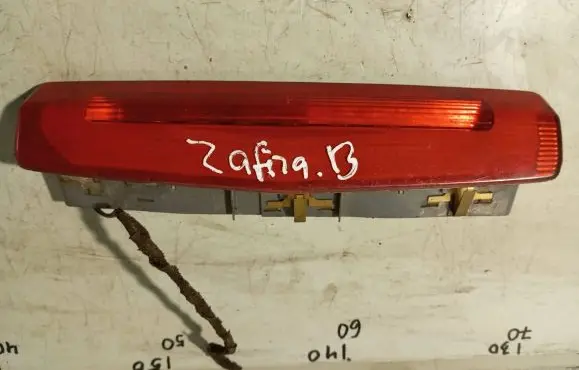 Opel Zafira B Third/center stoplight 13211587 417801 42448555