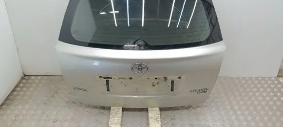 Toyota Avensis T250 Tailgate/trunk/boot lid 