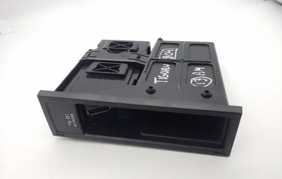 Volkswagen Tiguan Head unit multimedia control 5N0035342F 5N0035344E