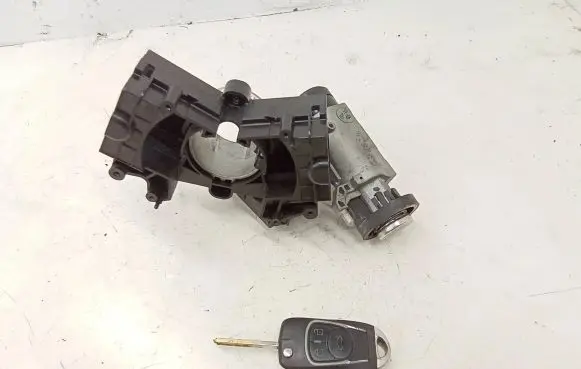 Opel Insignia A Ignition lock 25799293 92530110035 13501002