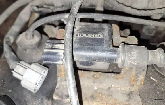 Mitsubishi Lancer High voltage ignition coil 099700048