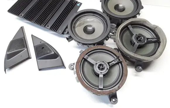 Volvo XC90 Audio system kit 8666661 8666660 8633664