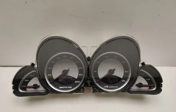 Speedometer (instrument cluster)
