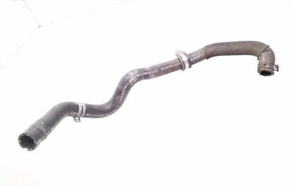 Engine coolant pipe/hose