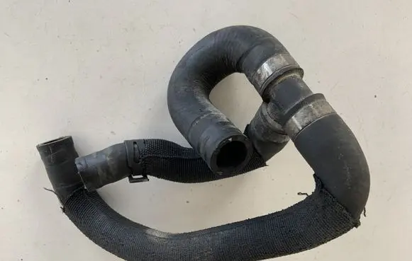 Audi A6 S6 C7 4G Engine coolant pipe/hose 06E121030B