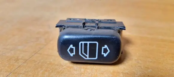Mercedes-Benz S W220 Electric window control switch 2208201210