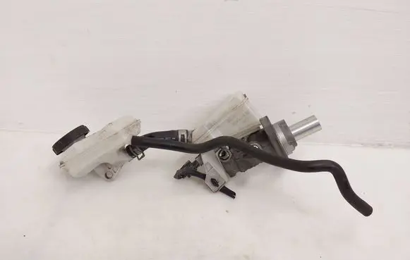 Nissan X-Trail T32 Master brake cylinder 0204824783 97043852 0204824774