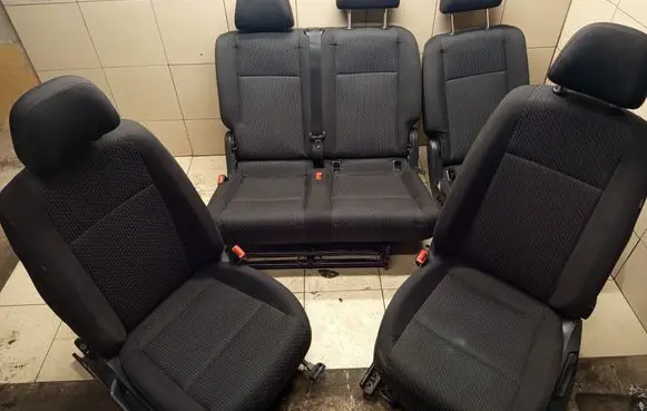 Seat set