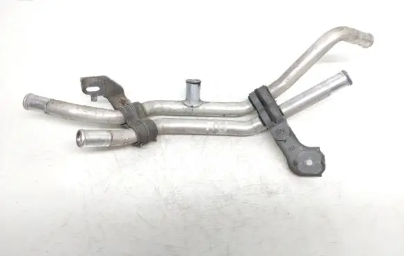 Toyota Auris E180 Engine coolant pipe/hose