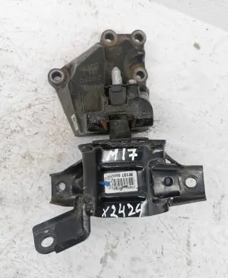 Hyundai i20 (BC3 BI3) Engine mount bracket 21830Q0000