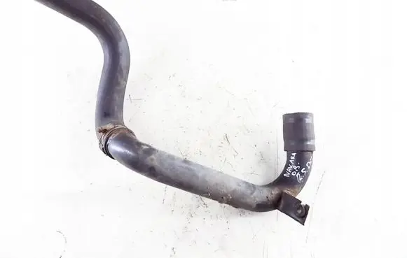 Nissan Navara D40 Engine coolant pipe/hose 04200d200