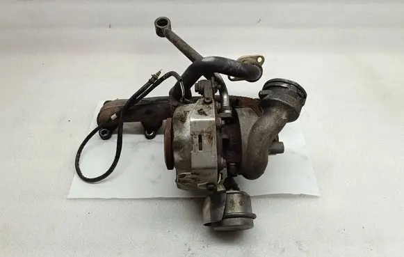 Volkswagen Golf V Turbo 03G253014M 710023986 BV39A0072
