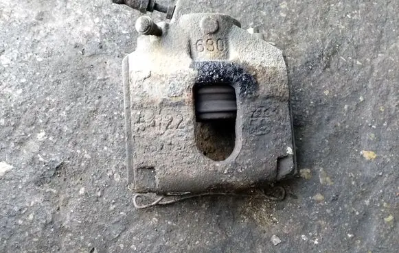Ford Fiesta Front brake caliper