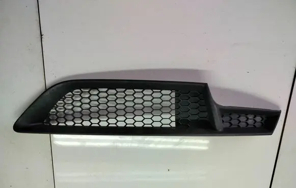 Alfa Romeo GT Front bumper lower grill LS380123