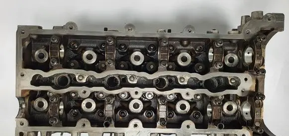 Mercedes-Benz E W212 Engine head R651016