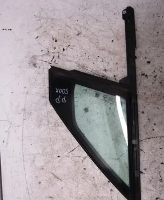 Fiat 500X Front triangle window/glass 