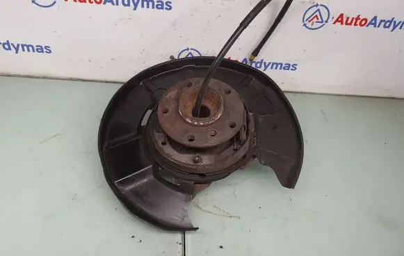 BMW 3 E90 E91 Rear wheel hub spindle/knuckle 6774807 33326774807 6757735