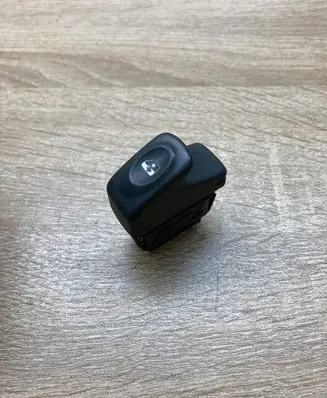 Renault Clio III Electric window control switch 838099G
