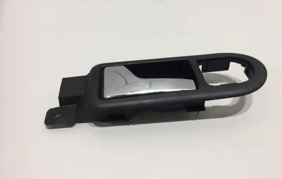 Volkswagen PASSAT B5 Front door interior handle 3B1837113
