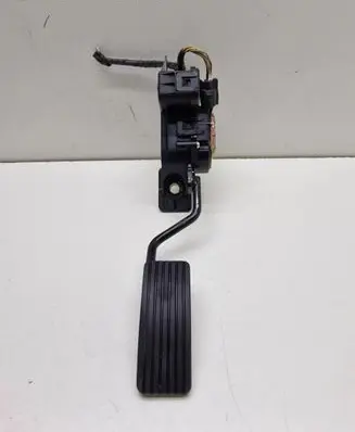 Mitsubishi Grandis Accelerator throttle pedal APM30005 59120207