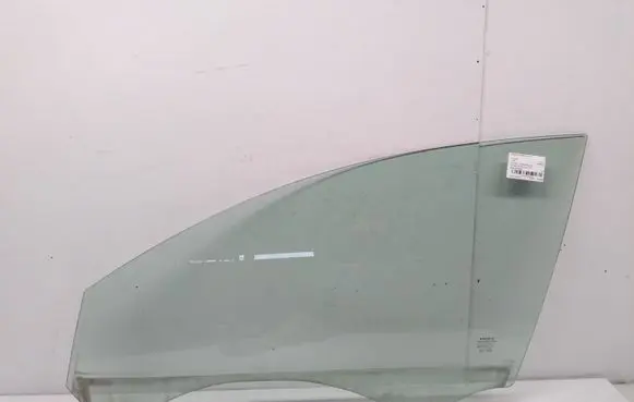 Volvo V50 Front door window glass four-door