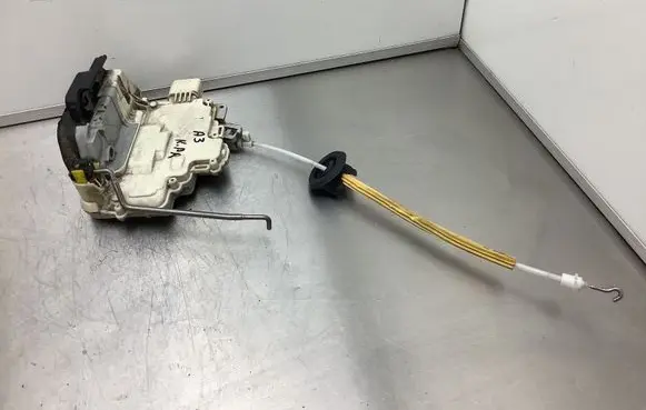 Audi A3 S3 8P Front door lock PBTGF30