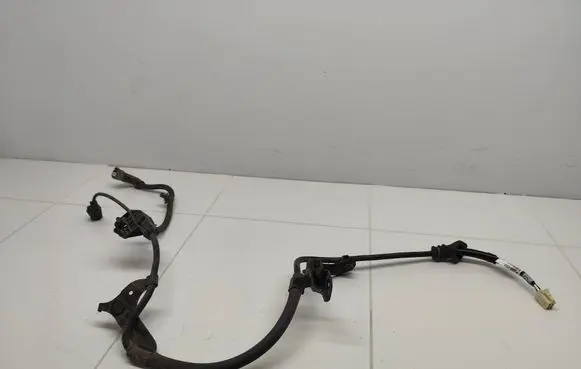 Toyota RAV 4 (XA50) Rear ABS sensor wiring 890C042020