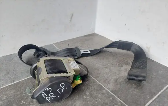 Audi A3 S3 8L Front seatbelt 8L3857706A