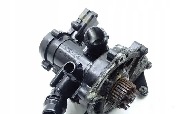 Skoda Octavia Mk3 (5E) Electric auxiliary coolant/water pump 06L121111N
